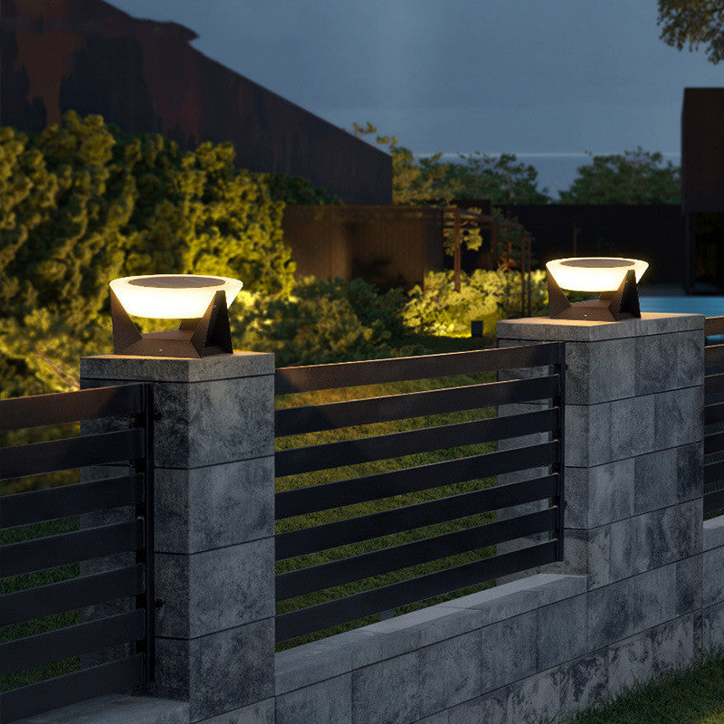 Solar Powered Outdoor Lamp with Adjustable Height – Waterproof Garden Light for Pathways and Patios – Motion Detection Solar Lights 2