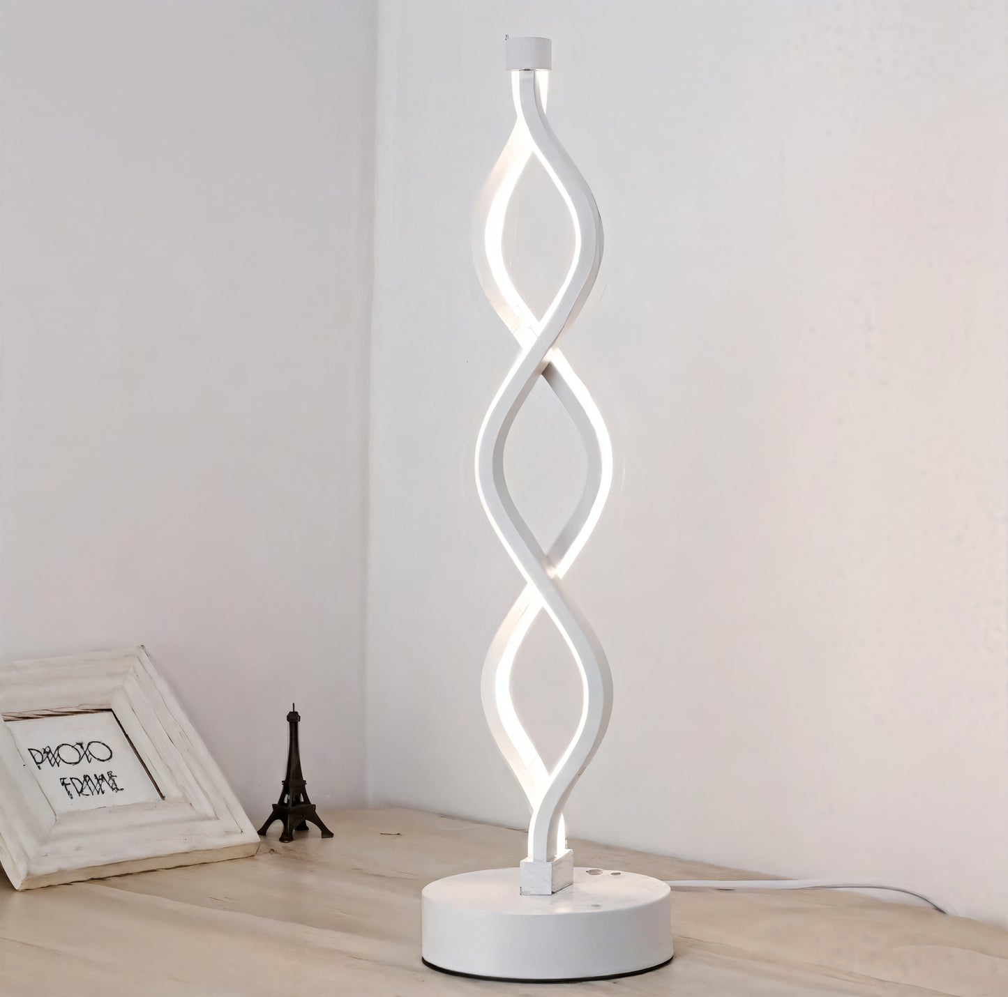 Wave Desk Lamp