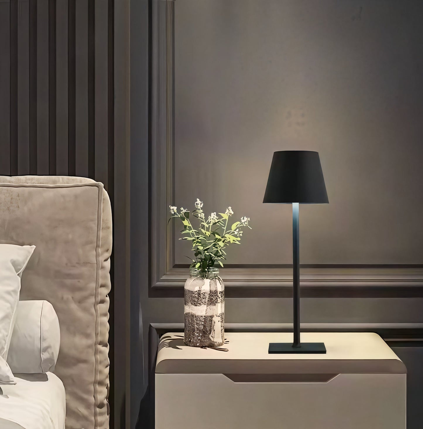 Wireless Touch Hotel Lamp
