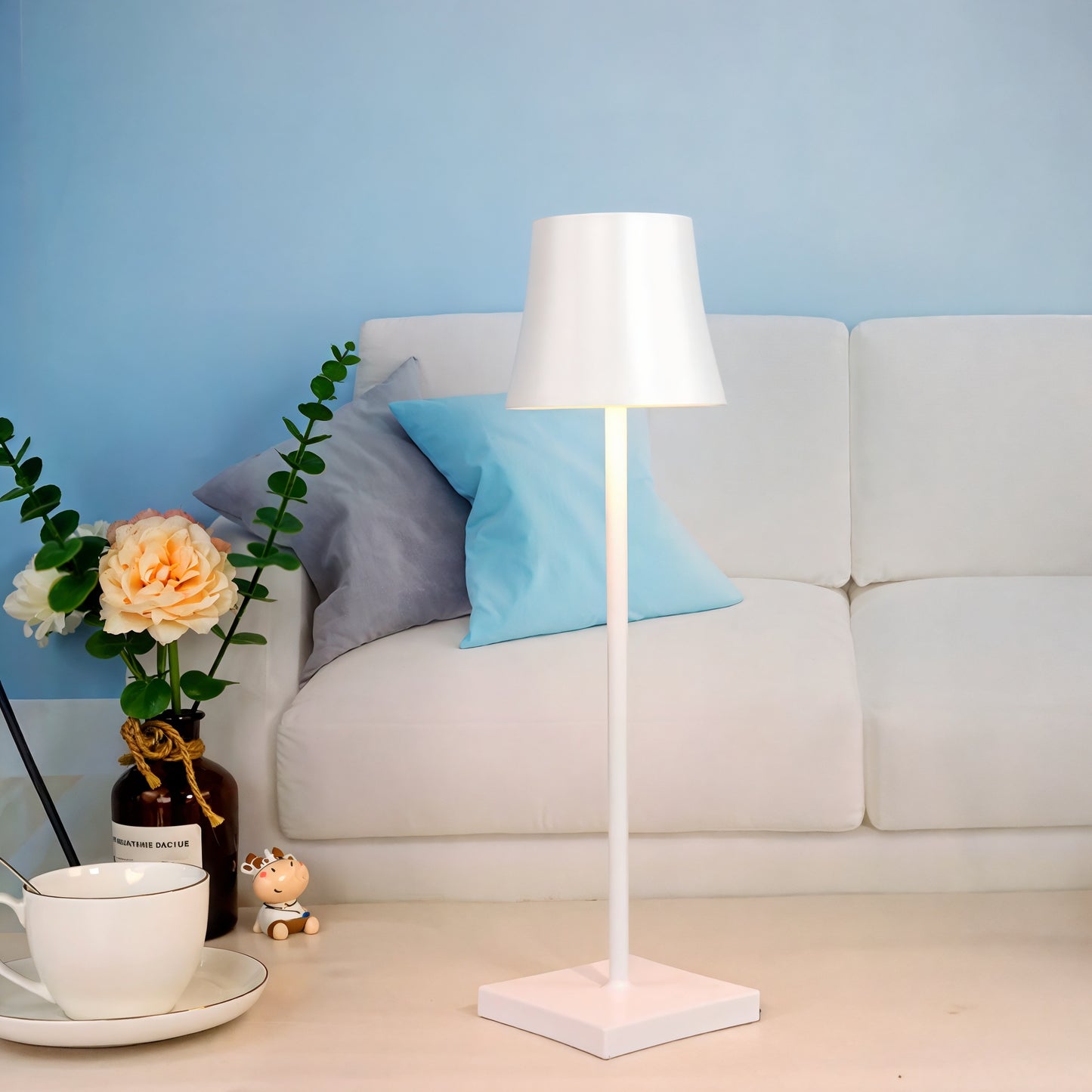 Wireless Touch Hotel Lamp