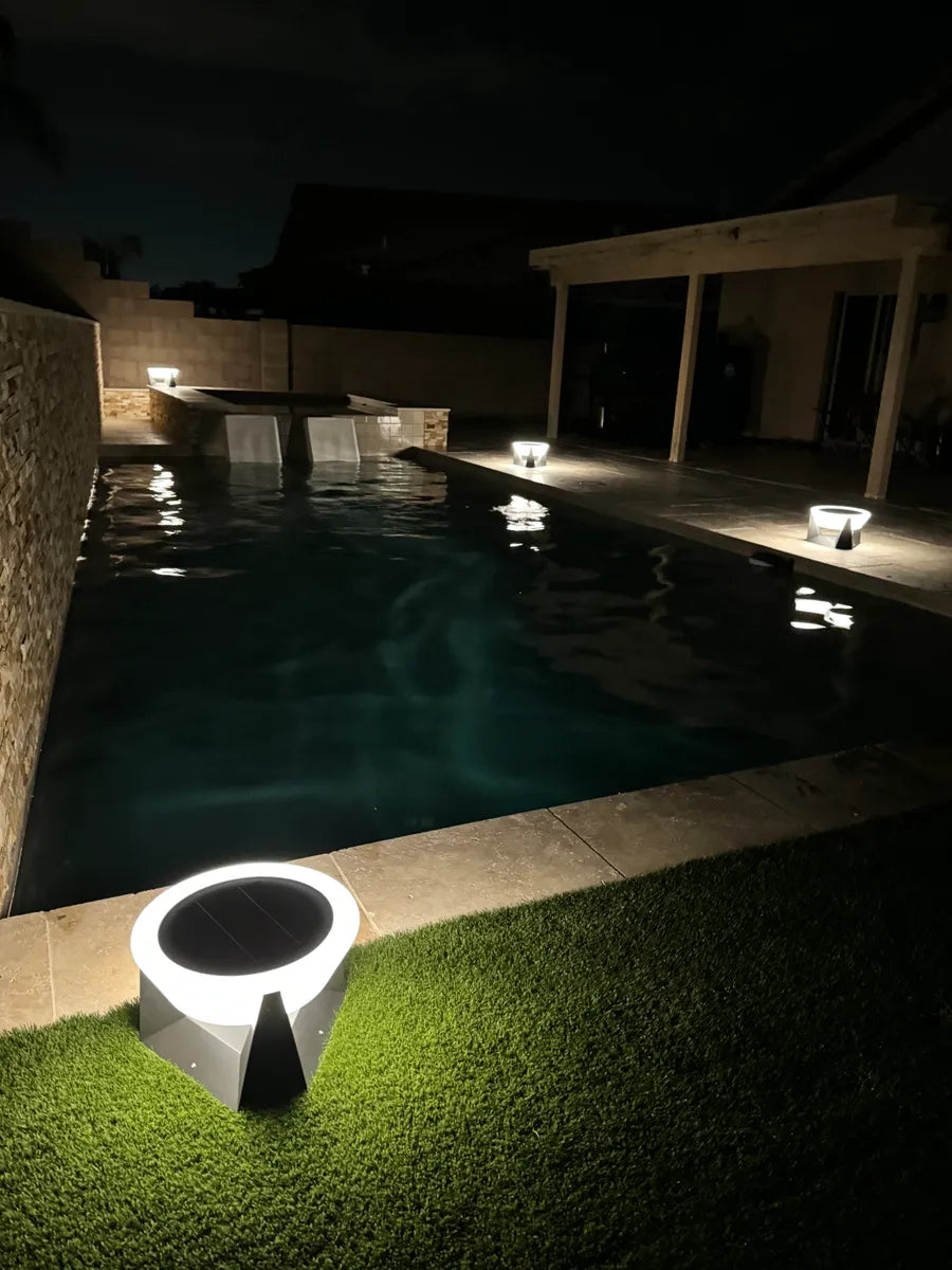 Solar Powered Outdoor Lamp with Adjustable Height – Waterproof Garden Light for Pathways and Patios – Motion Detection Solar Lights 8