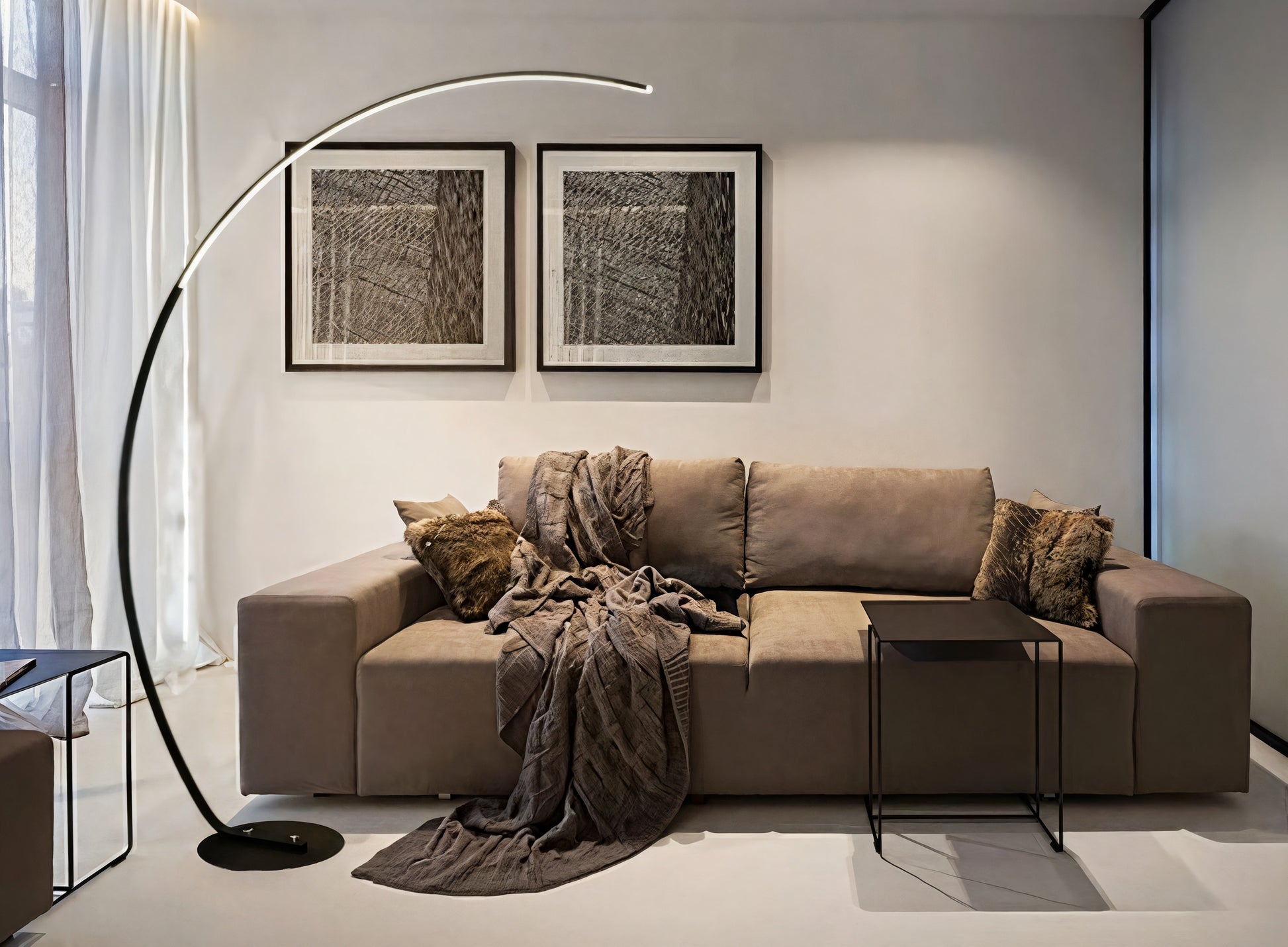 Curved Black Floor Lamp – Minimalist Arc Design – Energy-Efficient LED – Modern Home Lighting 12